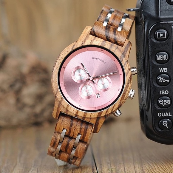 WOMANS PINK WOODEN FASHION WORK WATCH NEW - Picture 2 of 10